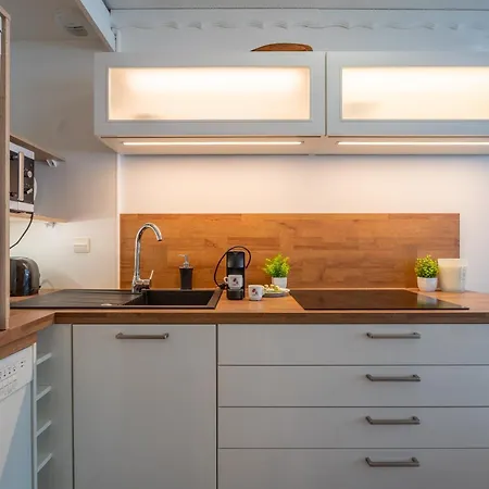 דירה In-out - Heart Of Superb Apartment, Wifi 524 ואל טורנס